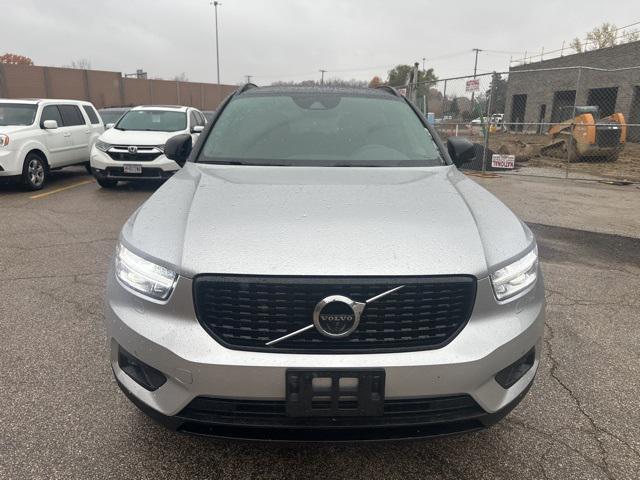 2019 volvo xc40 t5 r-design
