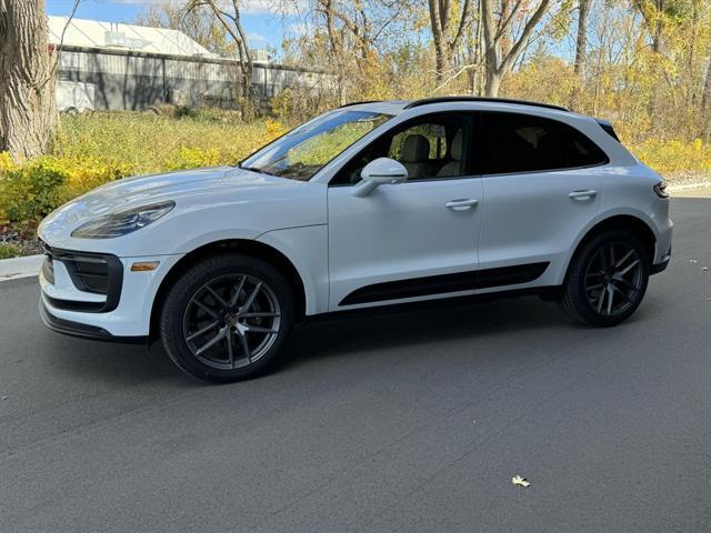 2024 porsche macan base