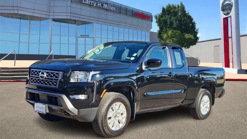 2023 nissan frontier sv