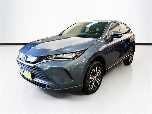 2021 toyota venza le