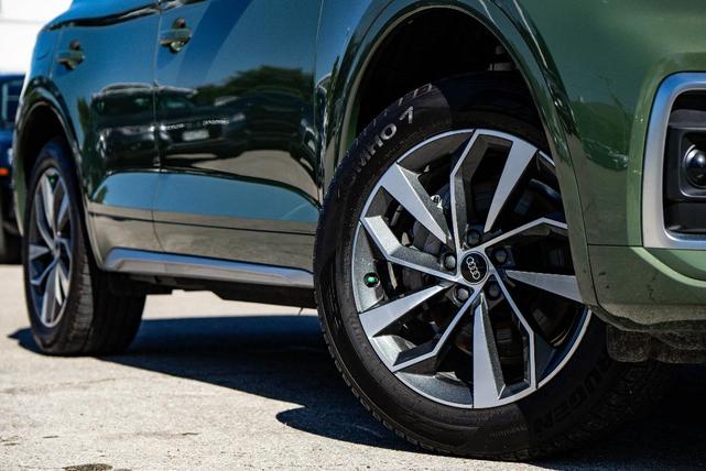 2024 audi q5 45 s line quattro premium