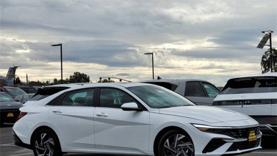 2024 Hyundai Elantra