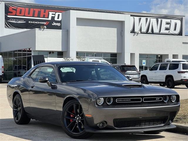 2022 dodge challenger gt