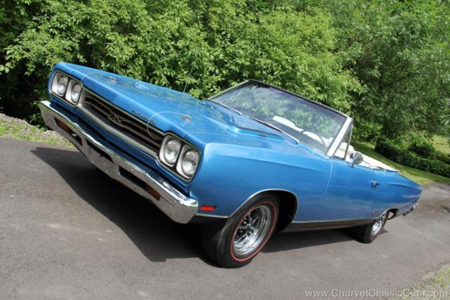 1969 plymouth gtx convertible. 426 hemi. spectacular! video