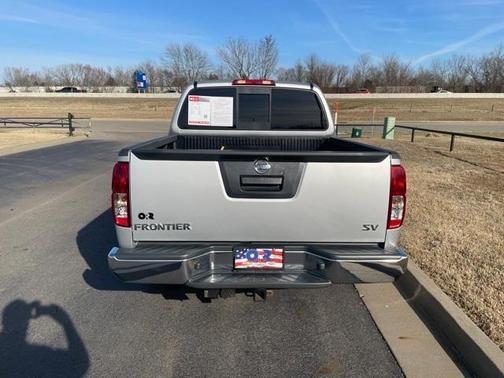 2021 nissan frontier in minneapolis, minnesota