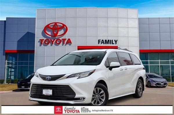 2023 toyota sienna in co bluffs, iowa
