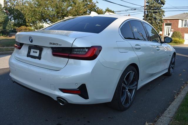 2022 bmw 330e base