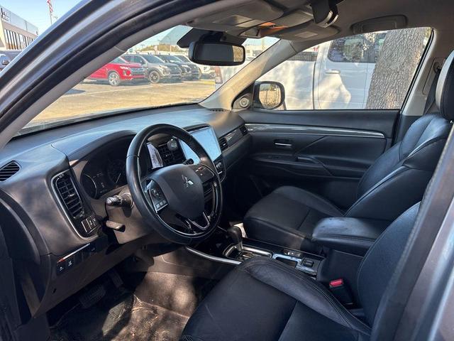 2020 mitsubishi outlander sel