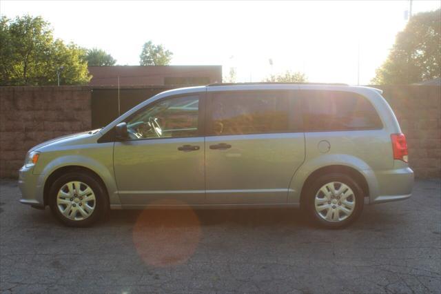 2019 dodge grand caravan se