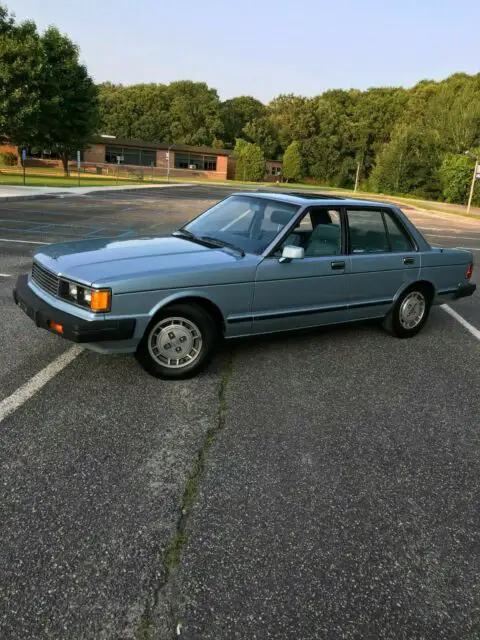 1981 nissan maxima 62,000 original miles! one owner a/c ice cold! window sticker