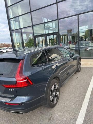 2020 volvo v60 cross country t mulliner