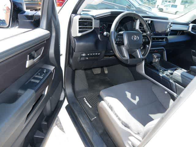 2022 toyota tundra sr5