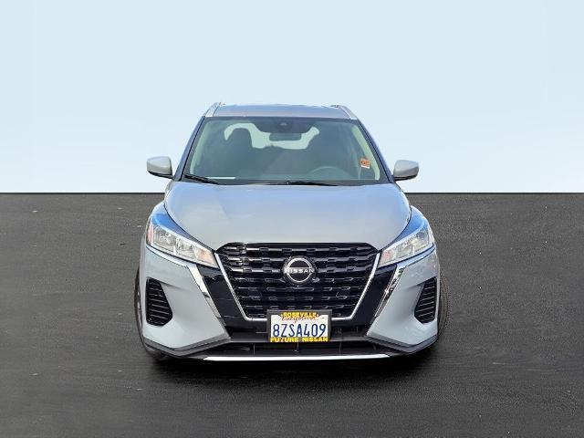 2022 nissan kicks sv