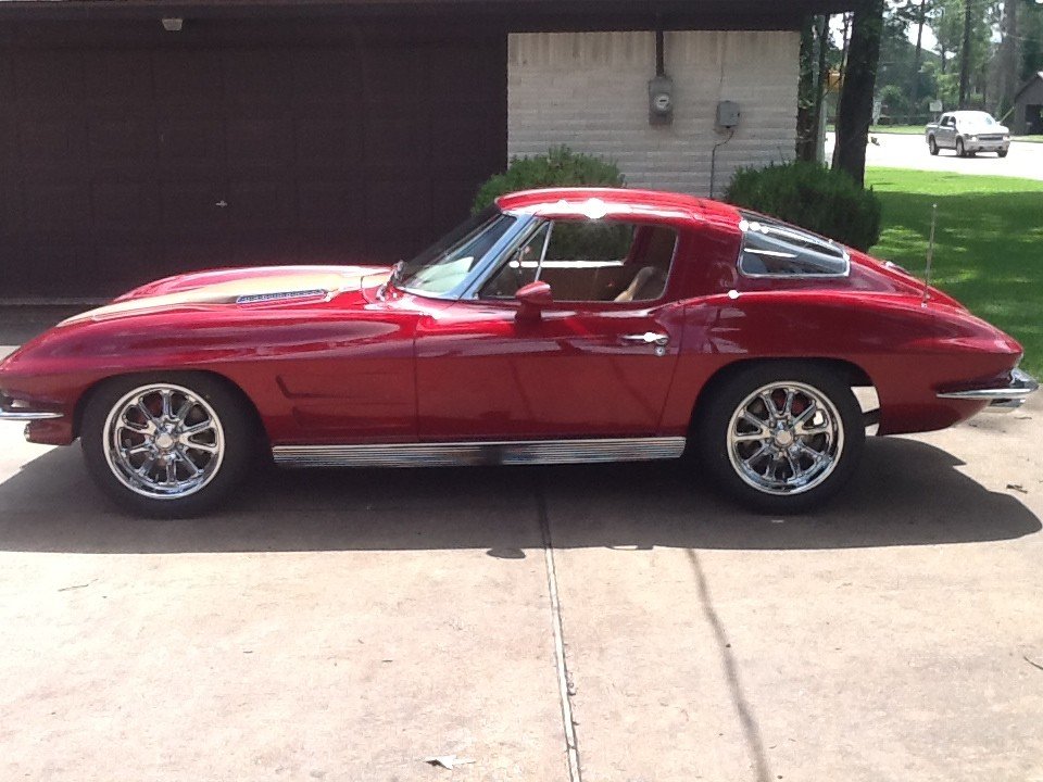1963 chevrolet corvette stingray coupe w/ 1lt