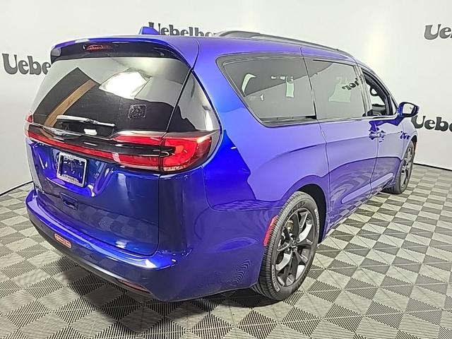 2021 chrysler pacifica touring-l
