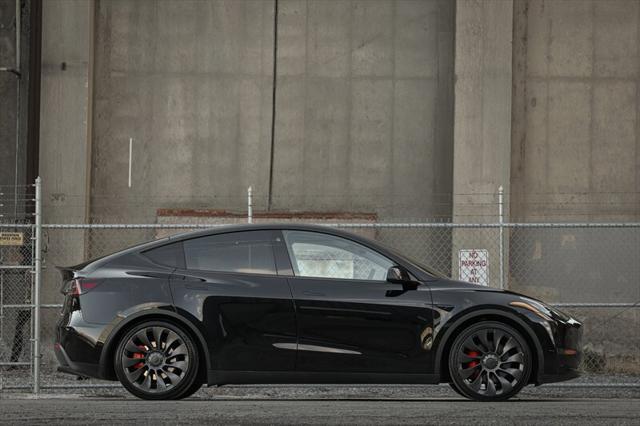 2023 tesla model y performance dual motor all-wheel drive