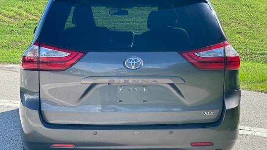2017 Toyota Sienna
