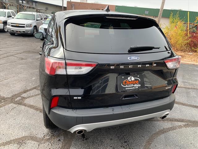 2021 ford escape se