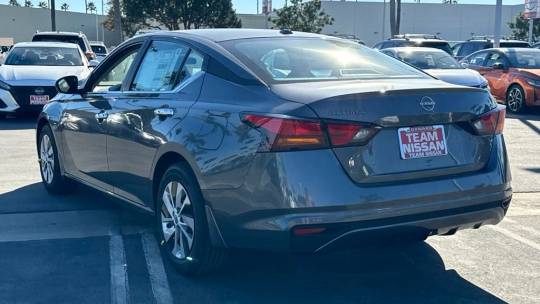 2025 Nissan Altima