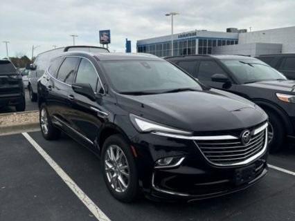2022 buick enclave essence