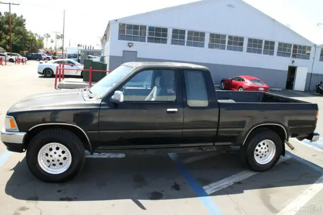 1992 toyota pick up automatic 6 cylinder no reserve