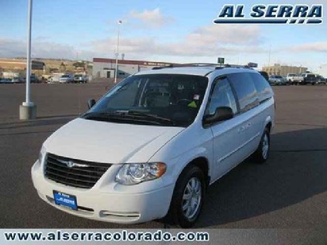 2005 chrysler town & country touring in colorado springs, co