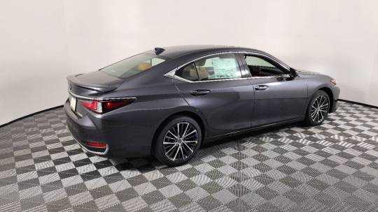 2025 Lexus ES