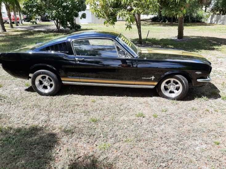 1966 ford mustang 2 + 2 fastback