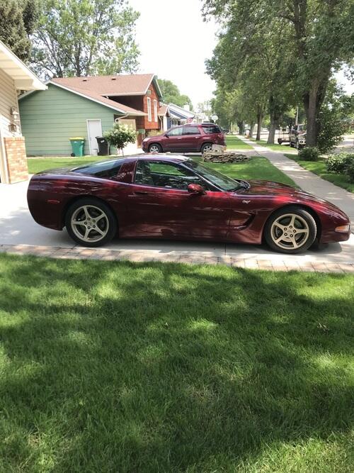 2003 corvette 50 anniversary car, engine 5.7 liter, tran. auto, miles 439005 good
