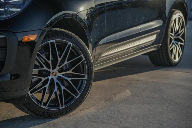 2024 porsche macan t