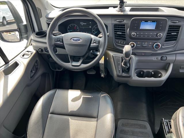 2023 ford transit-250 base