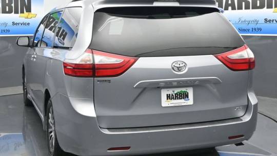 2018 Toyota Sienna xle