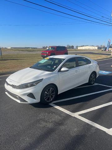 2022 kia forte lxs