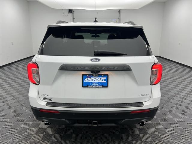 2021 ford explorer xlt