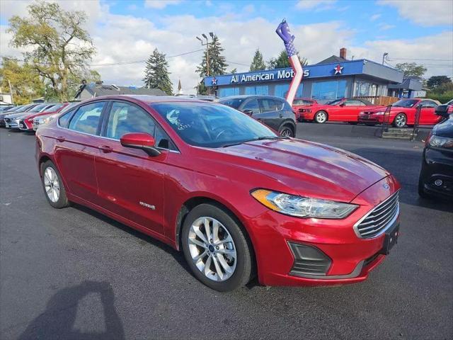 2019 ford fusion hybrid se