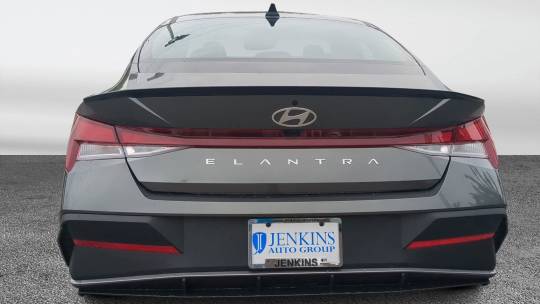 2025 Hyundai Elantra