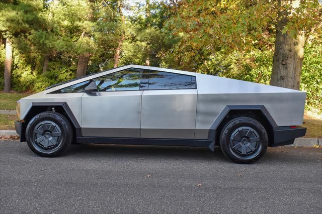 2024 tesla cybertruck all-wheel drive