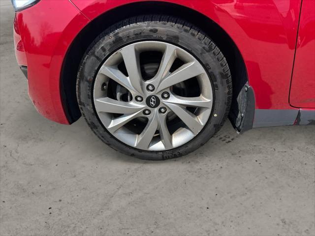2016 hyundai veloster base