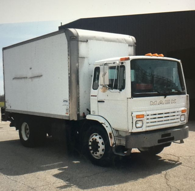 mack truck ms200p mid-liner base 6.2l