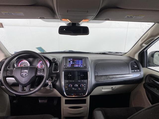 2019 dodge grand caravan se
