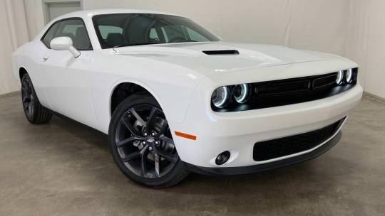 new 2023 dodge challenger sxt rwd