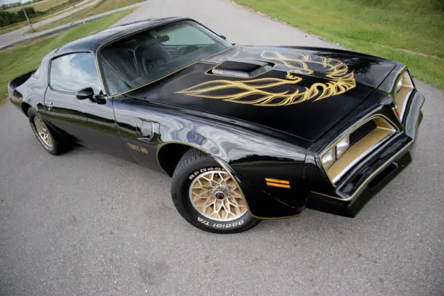 1977 trans am se black bandit 4-speed tops ac 1-owner restored