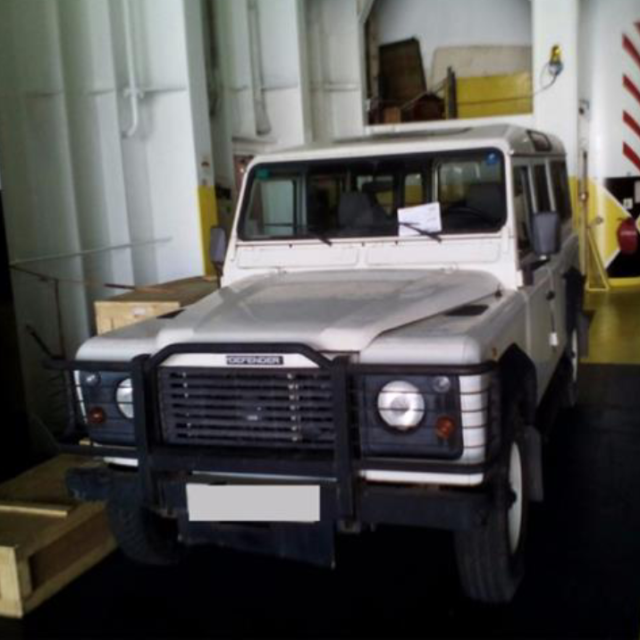 1994 land rover defender 110 ac