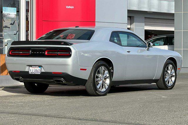 2023 dodge challenger sxt