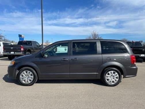 2019 dodge grand caravan se front-wheel drive passenger van in appleton, wisconsin