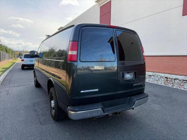 2004 chevrolet express 2500 base