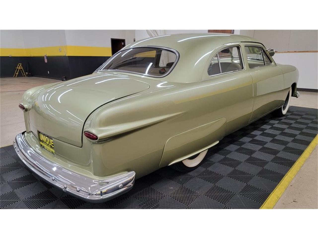1951 ford custom