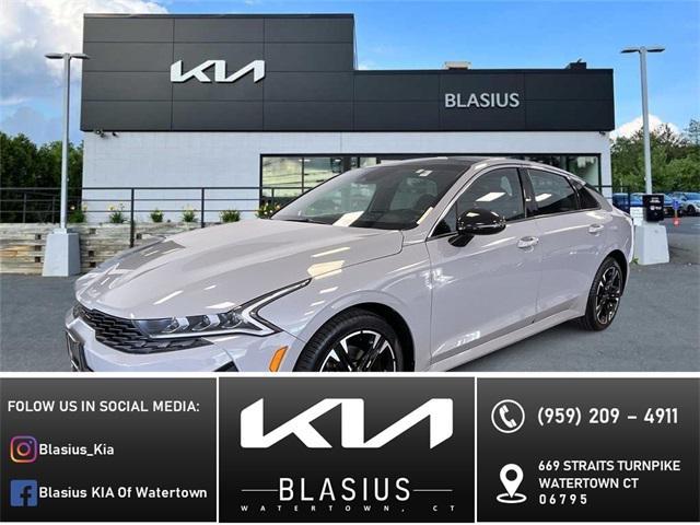 2022 kia k5 gt-line