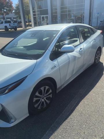 2021 toyota prius prime xle