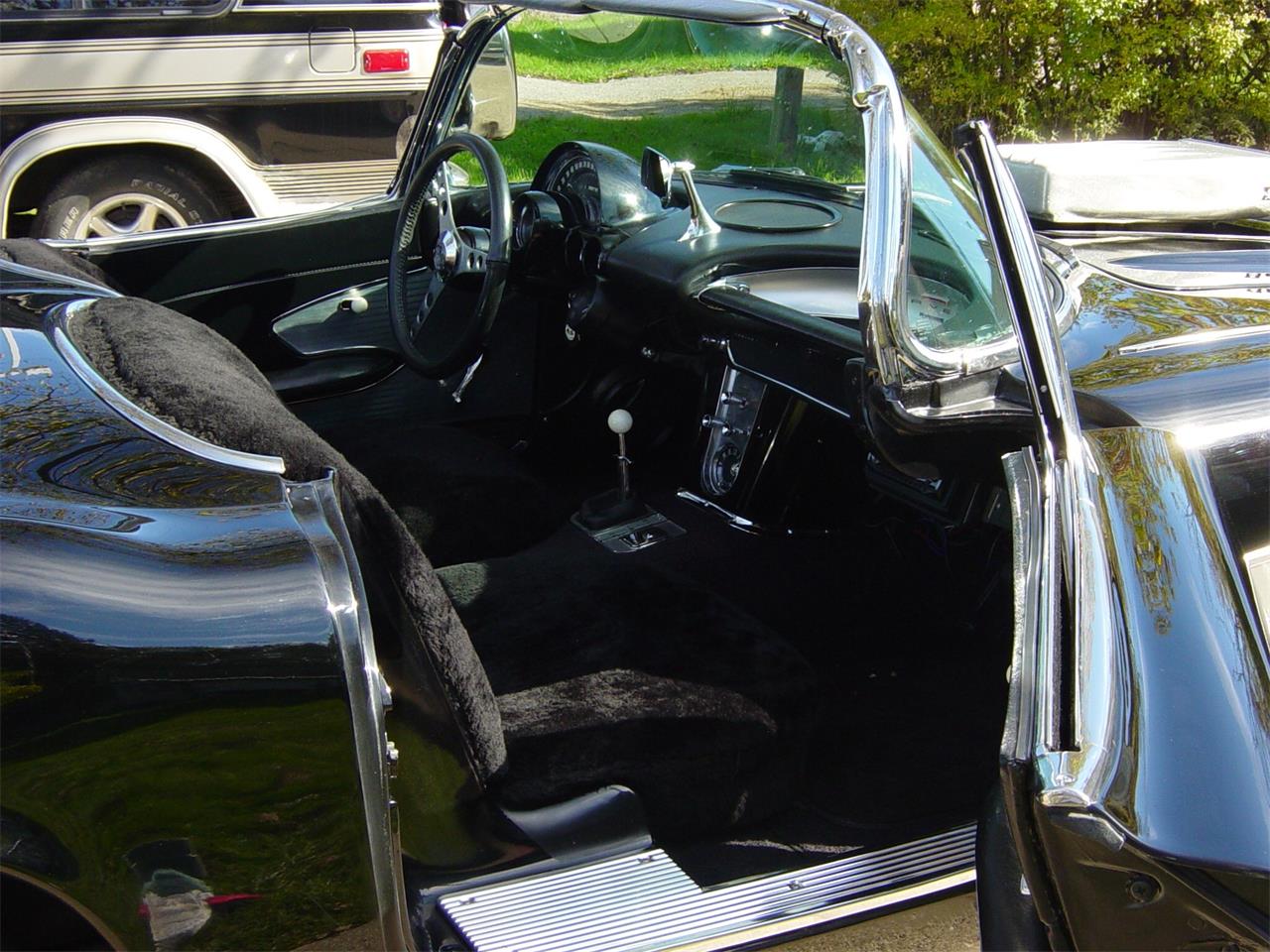 1961 chevrolet corvette